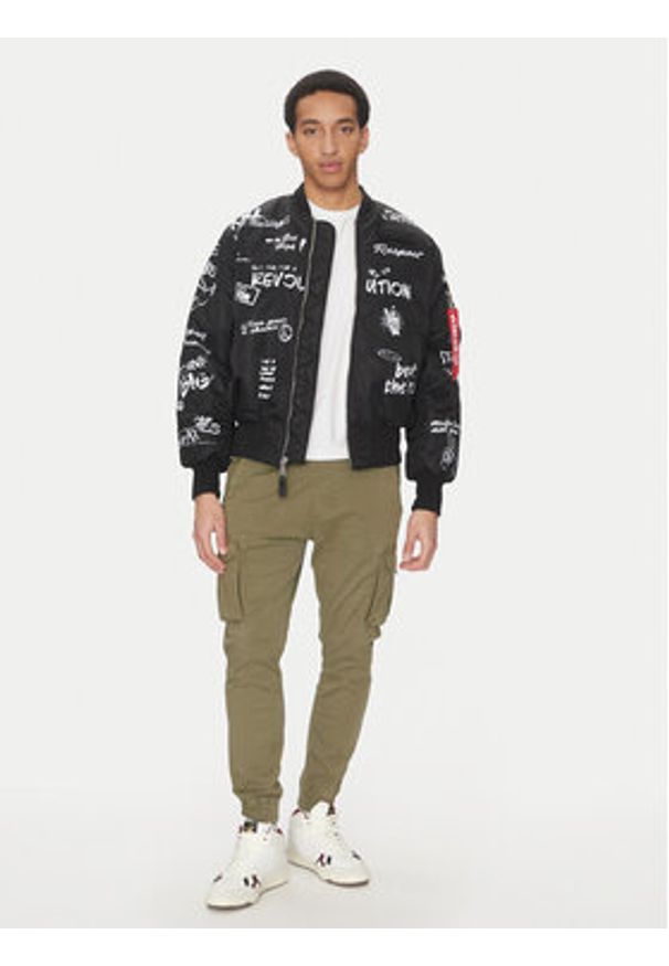 Alpha Industries Kurtka bomber MA-1 Peace 156136 Czarny Regular Fit. Kolor: czarny. Materiał: syntetyk