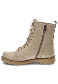 Beżowe Botki Armodo Modne Buty Damskie. Okazja: na co dzień. Kolor: beżowy. Materiał: materiał, skóra. Wzór: kolorowy. Styl: casual