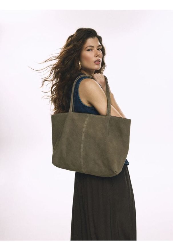 Reserved - Skórzana torebka - brązowy. Kolor: brązowy. Materiał: skórzane