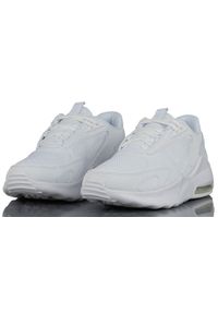 Buty Sportowe Męskie Nike Air Max Bolt. Zapięcie: sznurówki. Kolor: biały. Materiał: materiał. Szerokość cholewki: normalna. Model: Nike Air Max. Sport: bieganie, turystyka piesza