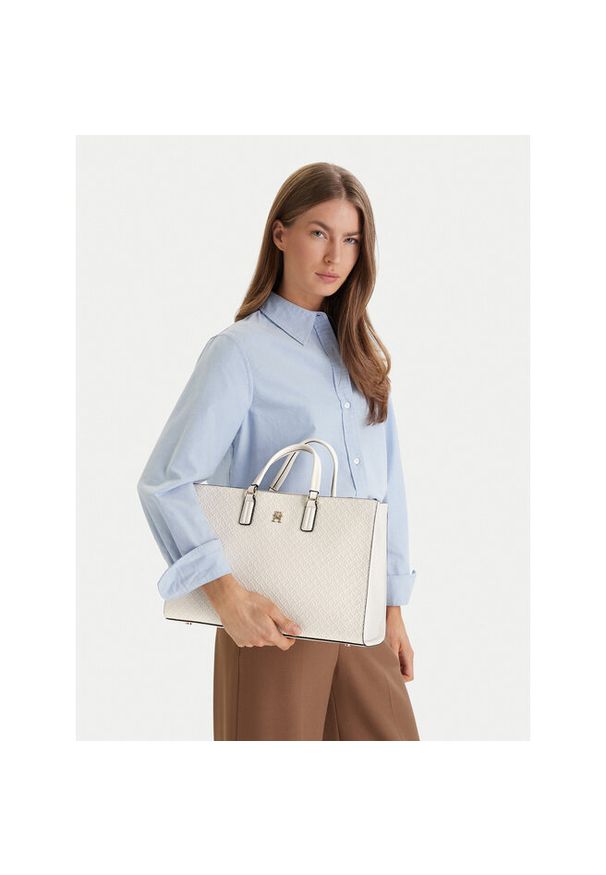 TOMMY HILFIGER - Torebka Tommy Hilfiger. Kolor: kremowy