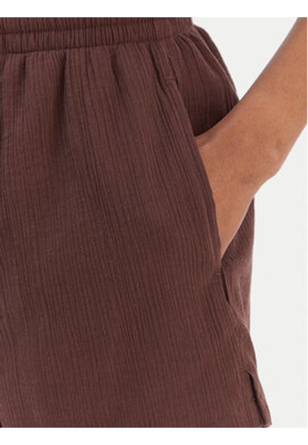 Seafolly Szorty materiałowe Crinkle 55429-SH Brązowy Regular Fit. Kolor: brązowy. Materiał: bawełna