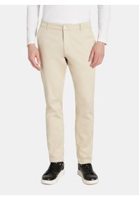 Pako Lorente - PAKO LORENTE - Beżowe spodnie męskie. Okazja: na co dzień. Kolor: beżowy. Materiał: bawełna, elastan. Sezon: wiosna. Styl: casual #1