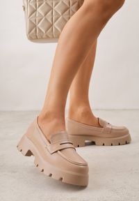 Born2be - Ciemnobeżowe Mokasyny na Grubej Tłoczonej Podeszwie Dorikharei. Okazja: na co dzień. Kolor: beżowy. Materiał: prążkowany, jeans. Styl: casual, elegancki, klasyczny #1