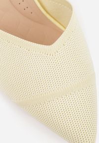 Born2be - Żółte Czółenka z Tkaniny VICES na Szpilce z Paskiem Wokół Kostki i Wkładką Soft-Pillow Vhestarish. Okazja: na co dzień, do pracy, na spotkanie biznesowe. Zapięcie: pasek. Kolor: żółty. Materiał: tkanina. Obcas: na szpilce. Styl: casual, biznesowy, elegancki #5