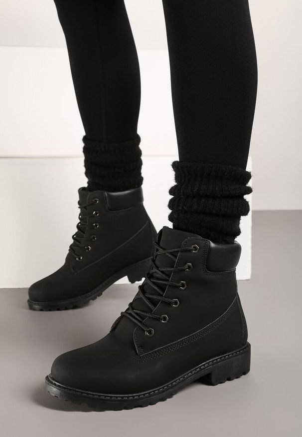 Born2be - Czarne Botki Workery z Sznurowaniem Lionia. Kolor: czarny