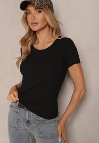 Renee - Czarny T-shirt Basic z Wiskozy Worreti. Okazja: na co dzień. Kolor: czarny. Materiał: wiskoza. Styl: sportowy, casual, klasyczny #3