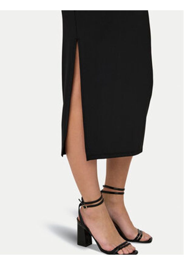 only - ONLY Sukienka codzienna 15315449 Czarny Slim Fit. Okazja: na co dzień. Kolor: czarny. Materiał: syntetyk. Typ sukienki: proste. Styl: casual