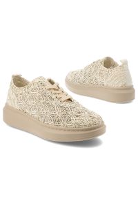 Półbuty damskie Artiker, cholewka ze skóry naturalnej ażurowa struktura kwiatowy wzór sznurowany fason, beżowe, 58C0529. Zapięcie: sznurówki. Kolor: beżowy. Materiał: skóra. Szerokość cholewki: normalna. Wzór: kwiaty, ażurowy #3