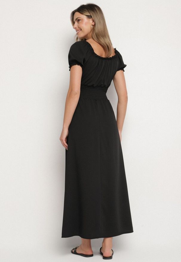 Born2be - Czarna Sukienka Ozdobiona Bufkami Dolinossa. Okazja: na co dzień. Kolor: czarny. Wzór: aplikacja. Sezon: lato. Styl: casual