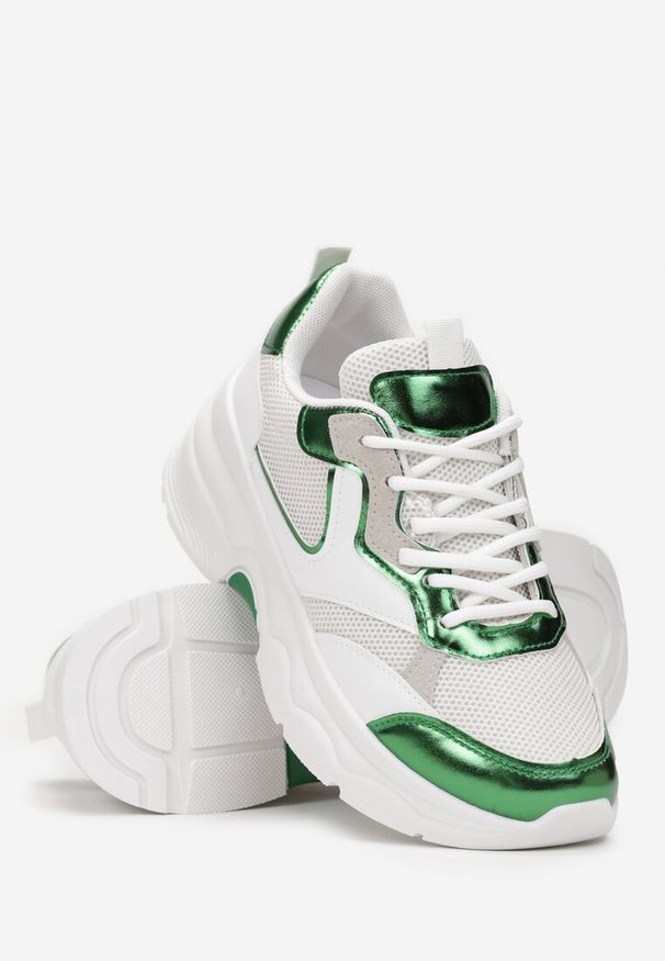 Born2be - Biało-Zielone Sneakersy na Grubej Podeszwie z Lakierowanymi Wstawkami Fryda. Kolor: biały. Materiał: lakier