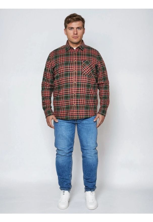 Big-Star - Koszula męska flanelowa w kratę bordowo-khaki Koner 303. Okazja: na co dzień. Typ kołnierza: kołnierzyk klasyczny. Kolor: zielony. Materiał: materiał. Długość rękawa: długi rękaw. Długość: długie. Wzór: haft, aplikacja, kratka. Styl: casual, klasyczny
