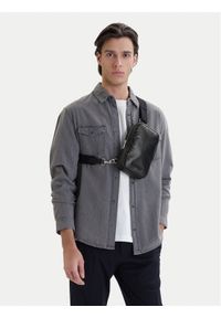 Calvin Klein Saszetka Emblem Aop Coated Square Sling LV04D3335G Czarny. Kolor: czarny. Materiał: skóra #1