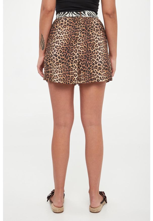 Liu Jo - Szorty damskie z motywem zwierzęcym LIU JO. Wzór: motyw zwierzęcy