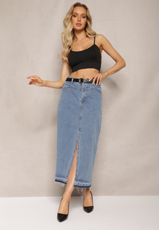 Renee - Granatowa Ołówkowa Spódnica Jeansowa z Paskiem w Komplecie Olvane. Kolor: niebieski. Materiał: jeans