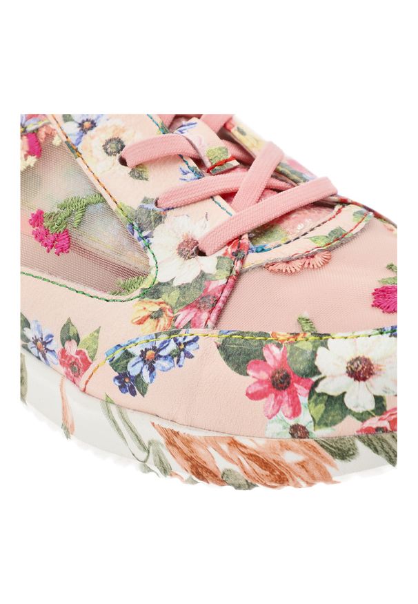 Sneakersy damskie Laura Vita, cholewka ze skóry naturalnej klasyczne sznurowanie płaska podeszwa, różowe, Joctao 26 SL3015-26D. Zapięcie: sznurówki. Kolor: różowy. Materiał: skóra. Szerokość cholewki: normalna. Obcas: na płaskiej podeszwie. Styl: klasyczny