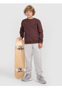 4f - 4F Bluza dresowa nierozpinana bez kaptura chłopięca - brązowa 134 (8-9 lat). Okazja: na co dzień. Typ kołnierza: bez kaptura. Kolor: brązowy. Materiał: dresówka. Wzór: gładki, napisy, ze splotem. Sezon: lato. Styl: casual, klasyczny, sportowy #2