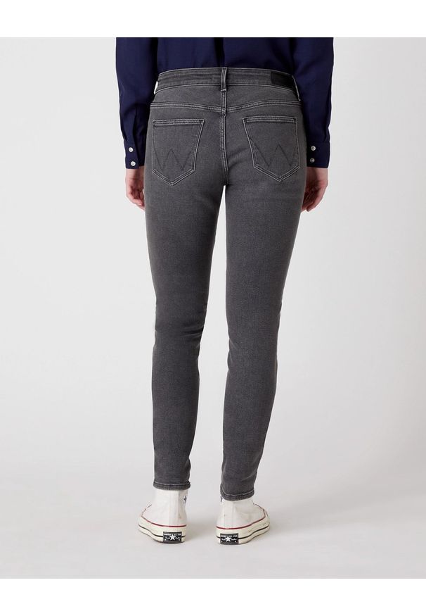 Wrangler - SPODNIE DAMSKIE WRANGLER SKINNY TROUSER ON A BREAK W28KMA14J 112128316