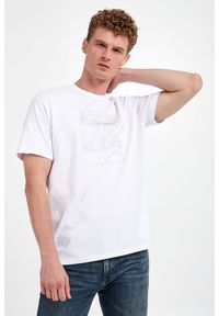 Armani Exchange - T-shirt ARMANI EXCHANGE. Materiał: bawełna. Długość rękawa: krótki rękaw. Długość: krótkie. Wzór: nadruk #1