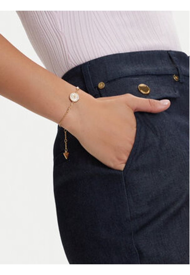 Guess Bransoletka JUBB03 120JW Złoty. Materiał: metalowe. Kolor: złoty