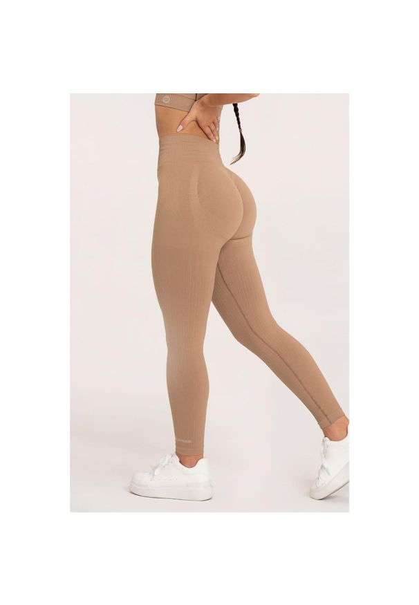 GYM GLAMOUR - Legginsy fitness damskie Gym Glamour push up 2.0. Kolor: brązowy. Sport: fitness