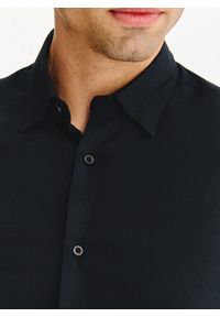 Pako Lorente - PAKO LORENTE – Czarna bawełniana koszula męska. Kolor: czarny. Materiał: bawełna. Długość rękawa: długi rękaw. Długość: długie. Wzór: gładki #8
