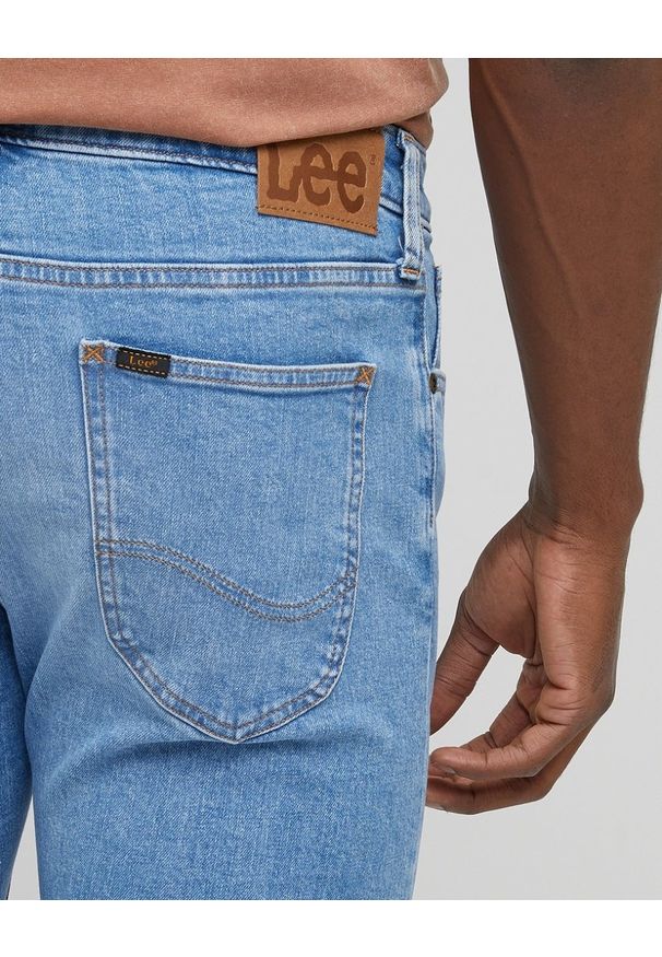 Lee - LEE MALONE MĘSKIE SPODNIE JEANSOWE JEANSY TOPAZ L736BKB83 112331751