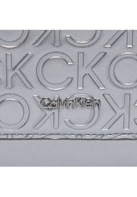 Calvin Klein Torebka Ck Must Shoulder Bag_Emb K60K611356 Srebrny. Kolor: srebrny #5