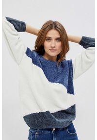 MOODO - Sweter z metaliczną nitką. Materiał: włókno, akryl. Długość rękawa: długi rękaw. Długość: długie. Wzór: gładki