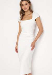 Born2be - Biała Sukienka Midi z Kwadratowym Dekoltem Revinane. Okazja: na co dzień. Typ kołnierza: dekolt kwadratowy. Kolor: biały. Styl: casual, elegancki. Długość: midi #2
