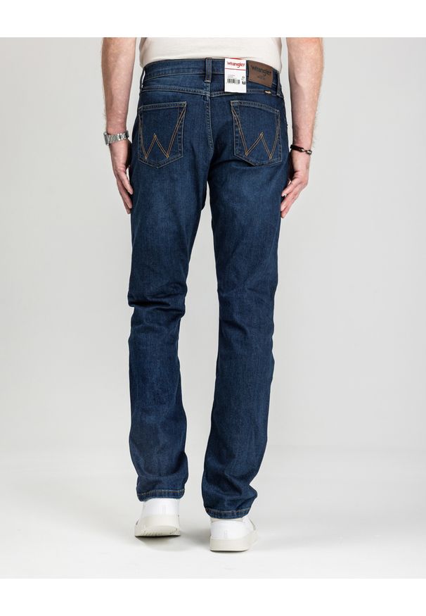 Męskie Spodnie Jeansowe Wrangler Athletic Fit Jagged 112352958. Okazja: na co dzień. Styl: casual, klasyczny