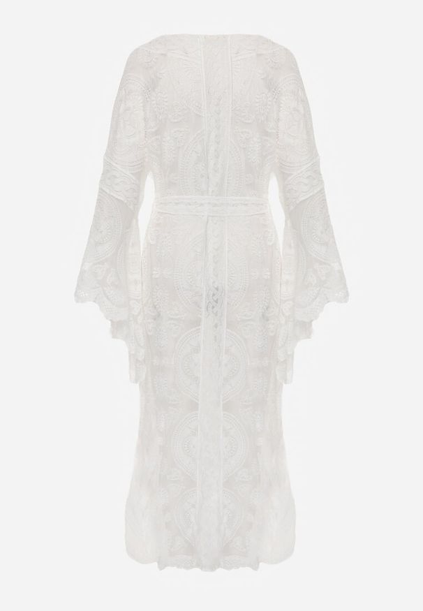 Renee - Biały Ażurowy Kardigan Narzutka z Materiałowym Paskiem Chrisselle. Okazja: na co dzień. Typ kołnierza: dekolt w łódkę. Kolor: biały. Materiał: materiał. Długość rękawa: długi rękaw. Długość: długie. Wzór: ażurowy. Styl: casual, elegancki