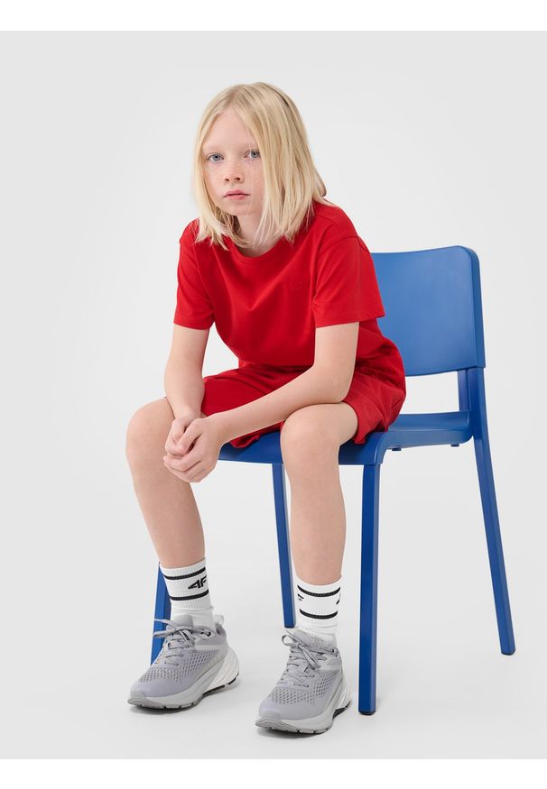 4f - 4F T-shirt oversize gładki chłopięcy - czerwony 140 (9-10 lat). Okazja: na co dzień. Kolor: czerwony. Materiał: jersey, bawełna, dzianina. Długość rękawa: krótki rękaw. Długość: krótkie. Wzór: gładki. Sezon: lato. Styl: casual, klasyczny, sportowy