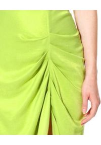 AGGI - Limonkowa sukienka z rozcięciem Ava. Kolor: zielony. Długość rękawa: na ramiączkach. Styl: wizytowy. Długość: midi #5