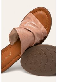 ANSWEAR - Answear - Klapki Ideal Shoes. Kolor: różowy. Materiał: syntetyk, skóra ekologiczna, materiał, lakier. Wzór: gładki. Wysokość obcasa: niski #3