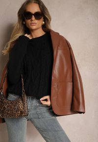 Renee - Czarny Sweter z Wełną Ozdobnym Splotem i Ściągaczem Nariae. Okazja: na co dzień. Kolor: czarny. Materiał: wełna. Długość rękawa: długi rękaw. Długość: długie. Wzór: ze splotem. Styl: casual, elegancki #4