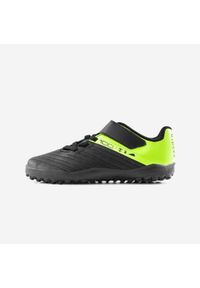 KIPSTA - Buty do piłki nożnej dla dzieci Kipsta 100 Easy Turf TF na rzepy. Zapięcie: rzepy. Kolor: zielony, czarny, żółty, wielokolorowy. Materiał: poliester. Szerokość cholewki: normalna. Sport: piłka nożna