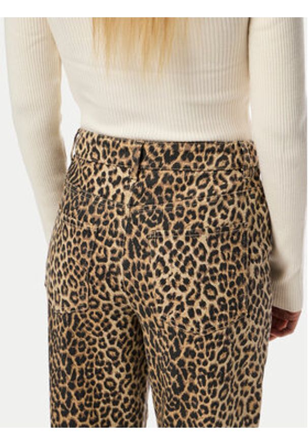 Pieces Jeansy Salume 17156943 Brązowy Straight Fit. Kolor: brązowy