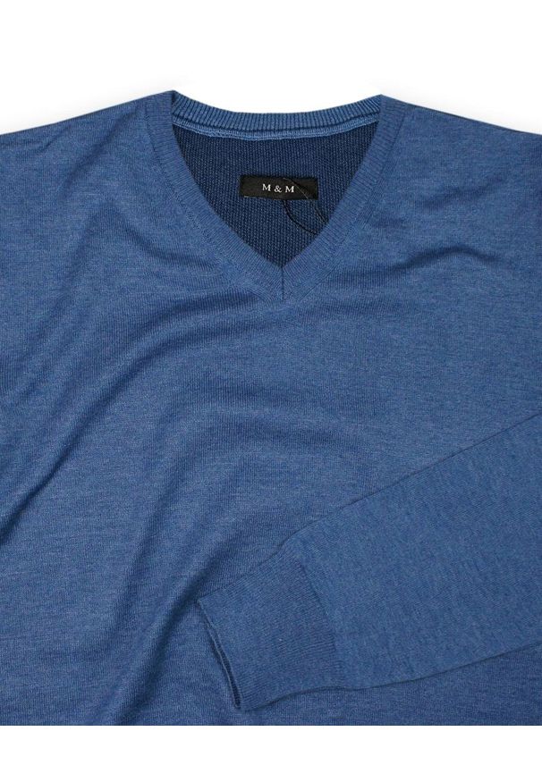Niebieski sweter MM Classic elegancki, z dekoltem w serek, do pracy