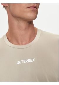 Adidas - adidas T-Shirt Terrex Multi IP4779 Beżowy Regular Fit. Kolor: beżowy. Materiał: syntetyk #5