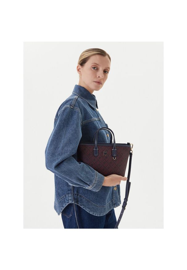 TOMMY HILFIGER - Torebka Tommy Hilfiger. Kolor: niebieski