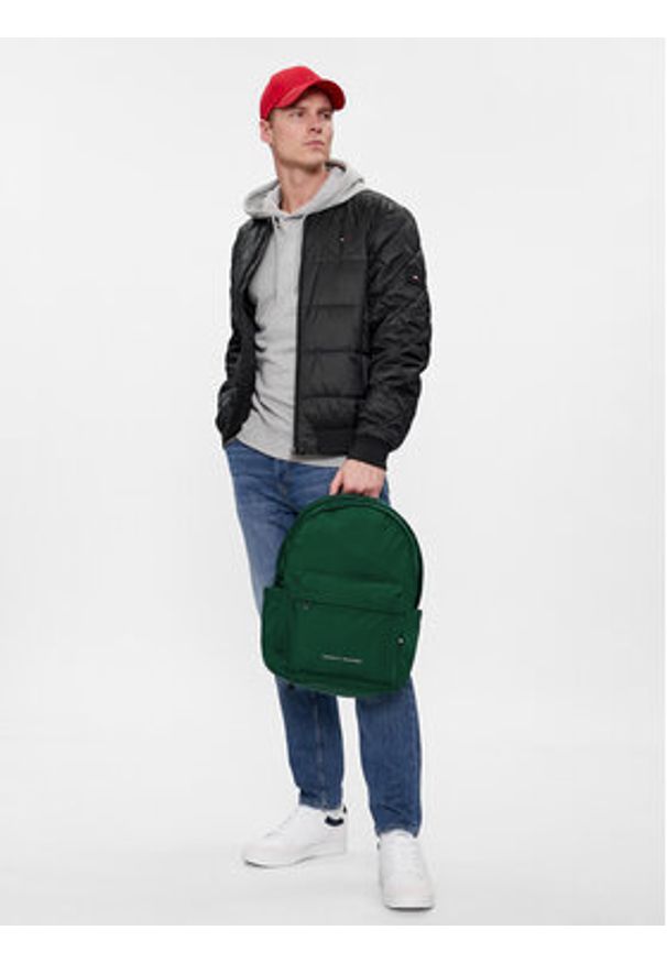 TOMMY HILFIGER - Tommy Hilfiger Plecak Th Skyline Backpack AM0AM11788 Zielony. Kolor: zielony. Materiał: materiał