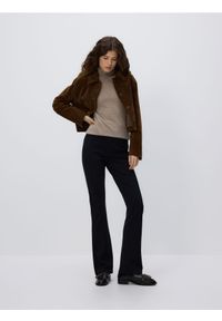 Reserved - Spodnie z wiskozą - czarny. Kolor: czarny. Materiał: wiskoza #1