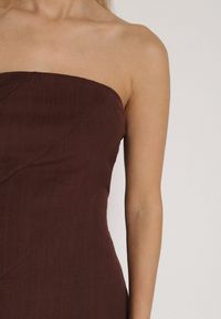 Born2be - Brązowa Koktajlowa Sukienka z Odkrytymi Ramionami i Dodatkowym Szalem Krynaya. Okazja: na imprezę. Kolor: brązowy. Długość rękawa: na ramiączkach. Typ sukienki: z odkrytymi ramionami. Styl: wizytowy #6