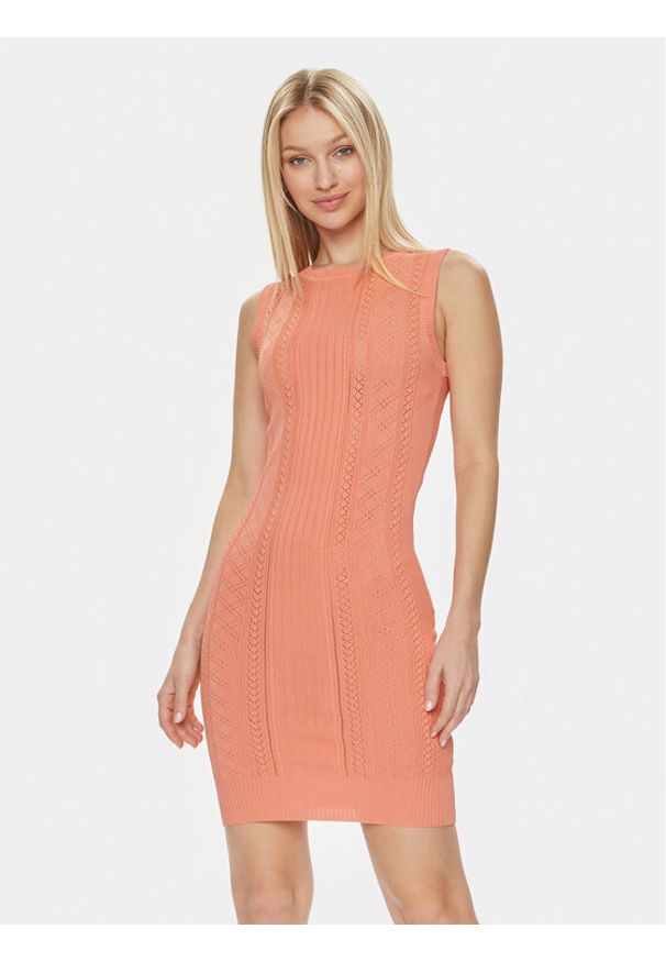 Guess Sukienka dzianinowa Es Sl Adaline W4GK11 Z2U00 Koralowy Slim Fit. Kolor: pomarańczowy. Materiał: syntetyk, wiskoza