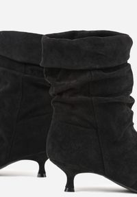 Born2be - Czarne Marszczone Botki do Kostki na Obcasie Typu Kaczuszka Rannea. Okazja: na spotkanie biznesowe, do pracy, na co dzień. Kolor: czarny. Materiał: jeans. Szerokość cholewki: normalna. Obcas: na obcasie. Styl: elegancki, biznesowy, klasyczny, casual. Wysokość obcasa: średni #5