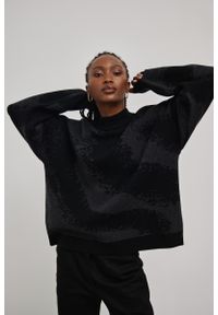 Marsala - Wełniany sweter w kolorze SZARO-CZARNYM - TENNESSEE-UNI. Kolor: wielokolorowy, czarny, szary. Materiał: wełna. Długość rękawa: długi rękaw. Długość: długie. Sezon: zima. Styl: klasyczny, elegancki #1