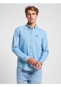 Lee - LEE MĘSKA KOSZULA JEANSOWA LEE LEE BUTTON DOWN LAKESIDE WASH 112363893. Typ kołnierza: button down. Materiał: jeans