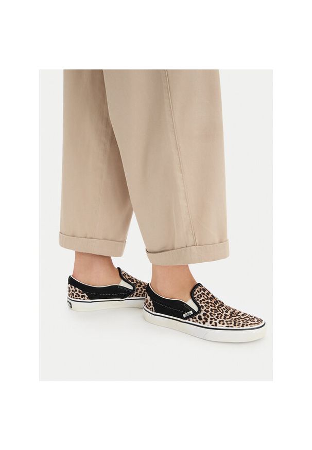 Tenisówki Vans. Zapięcie: bez zapięcia. Kolor: brązowy