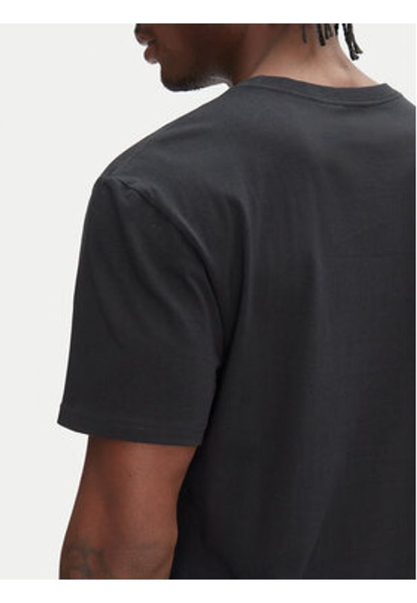 columbia - Columbia T-Shirt Csc Basic Logo™ 1680053 Czarny Regular Fit. Kolor: czarny. Materiał: bawełna